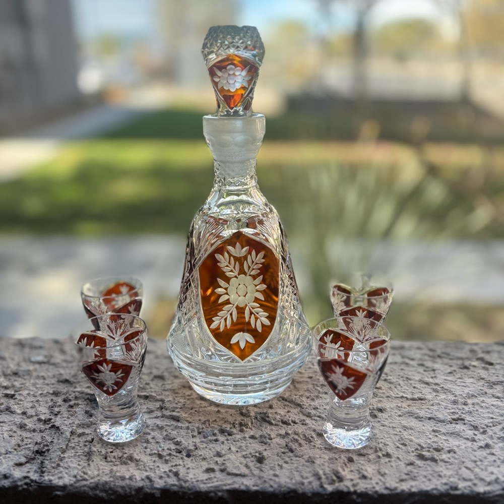 Gorgeous Antique Polish Lead Crystal Hand-cut Decanter & 4 Cordial Glasses